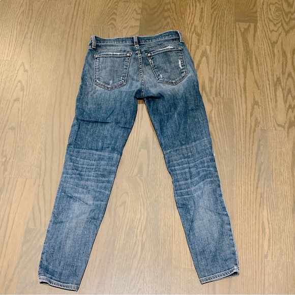 Jbrand Low Rise Crop Skinny in Mischief - Picture 7 of 7